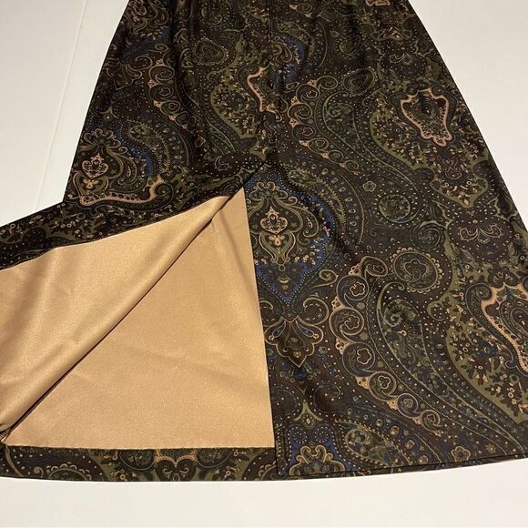Women's Briggs Petite Maxi Skirt Size 10P  Brown/Green/Blue Paisley Like pattern - Picture 8 of 8